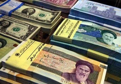 إيران والعراق يبحثان التعامل بالعملات المحلية بدلاً من الدولار