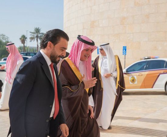 شاهد.. عادل الجبير يلتقي رئيس مجلس النواب العراقي بالسعودية 