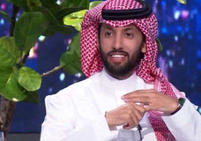 إعلامي سعودي: المملكة قوية.. ولا يمكن المساس بها