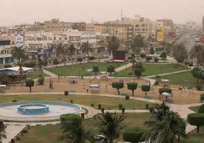 الفيسبوك يتسبب في إحالة مسؤول بالحديدة للتحقيق.. التفاصيل