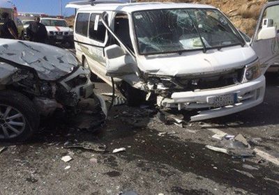 وفاة شخص وإصابة 4 في حادث مروري بشبام