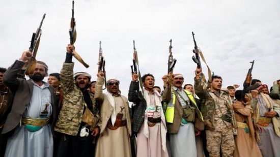 بافضل: العالم يحاول إنقاذ الحوثي وهو يسعى لحتفه