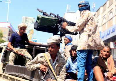 مسلحون حوثيون يغتالون نجلي نائب مدير أمن الحديدة  «تفاصيل»