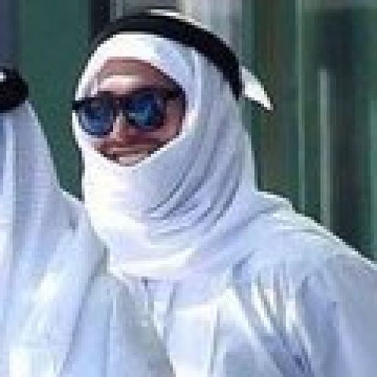 راموس بالزي الإماراتي قبل مباراة فريقه مع "العين"