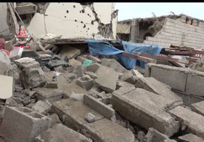 مليشيا الحوثي تقصف منازل المواطنين في الحديدة (فيديو)