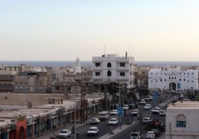 مصدر أمني يكشف تفاصيل إلقاء قنبلة في الشحر