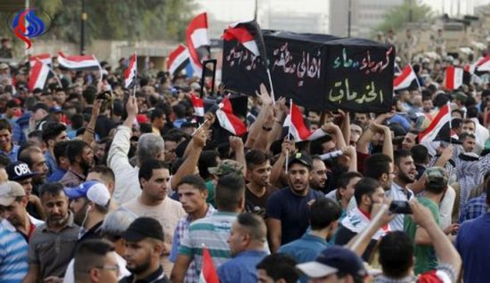 متظاهرو البصرة يقطعون الطرق المؤدية لمبنى المحافظة