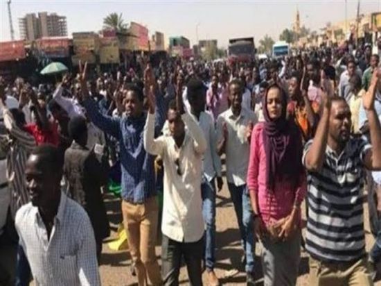 صحافي يُوجه نداء هام للحكومة في السودان (تفاصيل)
