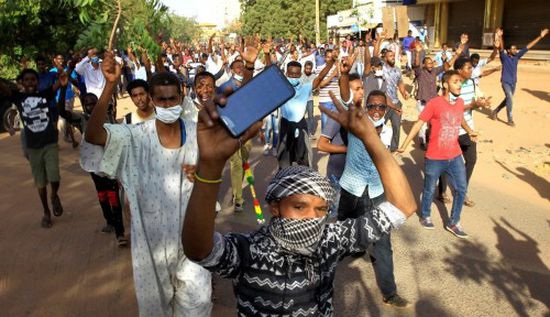 ناشط: السودان تنبض بالحياة وتستحق الأفضل