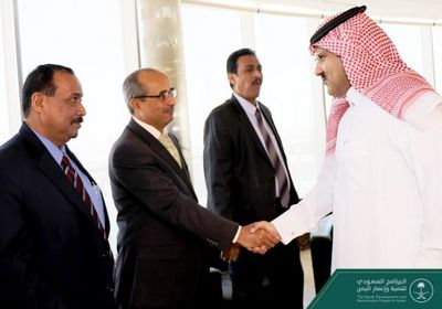 مشرف البرنامج السعودي يلتقي بأعضاء البرلمان اليمني