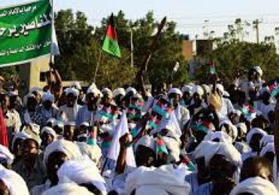 سياسي كويتي: ثورة الكسالى في السودان لن تنجح