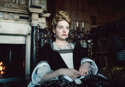 النجمة إيما ستون تخفق بالرهان على فيلم The Favourite