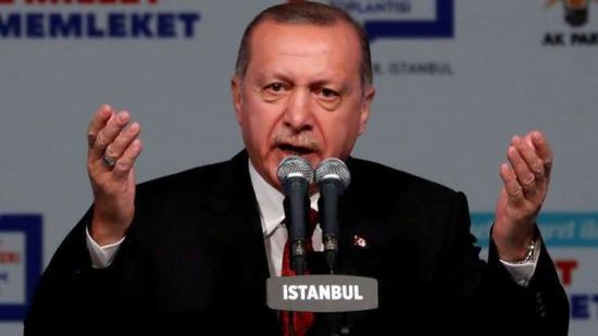 خلفان: أردوغان في حالة عدم توازن وفقدان للثقة