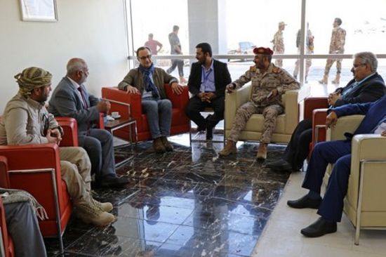 المراقب الأممي يسلم آلية إعادة الانتشار للحكومة والحوثيين