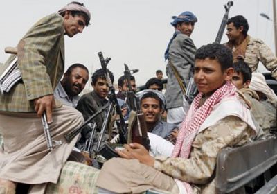 مليشيا الحوثي تنهب أموال موظفي مؤسسة حكومية بصنعاء