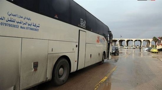 دفعة جديدة من اللاجئين السوريين تغادر الأردن عائدة إلى بلادها