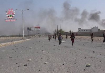 مليشيات الحوثي تطلق صاروخين جراد على مواقع ألوية العمالقة بالحديدة