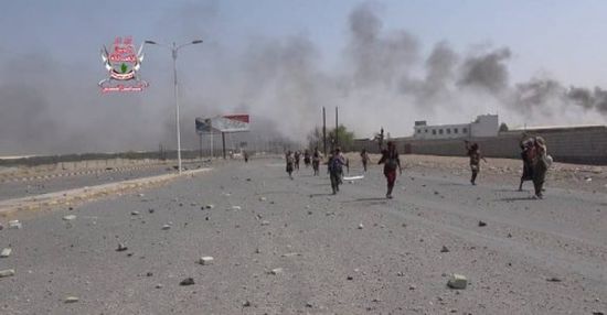 مليشيات الحوثي تطلق صاروخين جراد على مواقع ألوية العمالقة بالحديدة