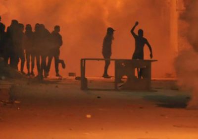 وسط مخاوف حكومية..الاحتجاجات التونسية تنتقل إلى قلب العاصمة