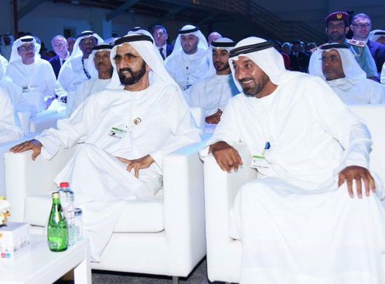 بن سعيد يهنئ حاكم دبي بيوبيله الذهبي في خدمة الوطن