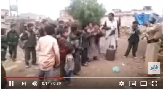مواطن يحتفل بزفة بلدي لحصوله على اسطوانة غاز في ذمار (فيديو)