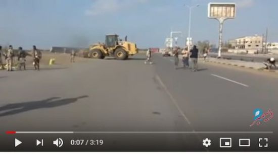 بالفيديو.. المقاومة المشتركة تفتح الطريق أمام المساعدات الإنسانية شرق الحديدة