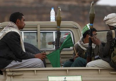 الحوثيون يدفعون بتعزيزات عسكرية إلى الحديدة (تفاصيل)