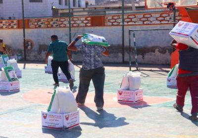 1000 سلة غذائية من البحرين لأسر الجرحى والشهداء في عدن