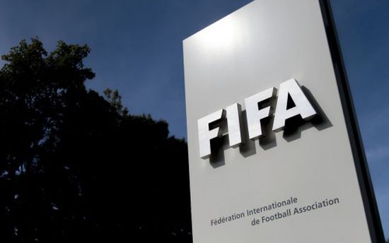"الفيفا" تشكك في إمكانية استضافة قطر لمونديال 2022