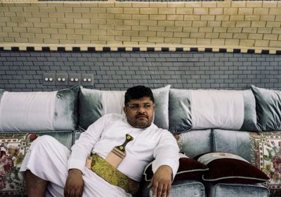 تقرير ميداني يكشف ترفَ الحوثيين في صنعاء وتنكيلهم باليمنيّين (صور)