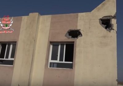 مليشيات الحوثي تقصف المساجد وآبار المياه في الحديدة (فيديو)