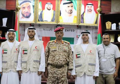  تفاصيل لقاء محافظ لحج بقيادات الهلال الأحمر الإماراتي 