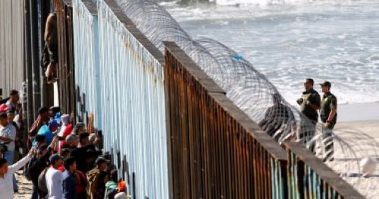 رغم الأغلاق الحكومي.. 15ألف مهاجرمكسيكي في طريقهم لأمريكا 