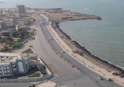 القديمي: مليشيا الحوثي تنتهي من تفخيخ شوارع الحديدة ومينائها