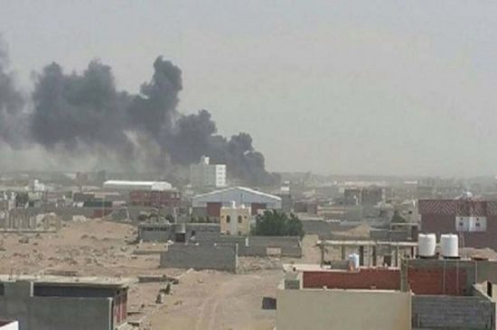 إصابة 4 مدنيين جراء قصف حوثي لمصنع بالحديدة