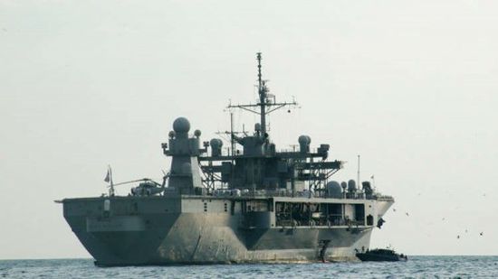سفينة إنزال أمريكية تدخل البحر الأسود مرورا بمضيق البوسفور