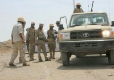 الجيش يطهر منشآت حكومية من ألغام المليشيات في باقم