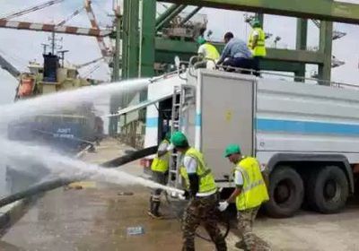 دورة توعوية لعمال الصحة والسلامة بميناء عدن