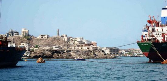 موانئ خليج عدن ترد على "لوكوك" بشأن قدرتها على استيعاب الشحنات الإغاثية