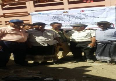 مساعدات تعليمية لطلاب المدارس في الضالع