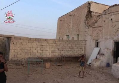 مليشيات الحوثي تواصل قصف منازل المواطنين في حيس 
