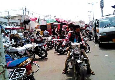 بعد تكرار حوادث السرقة.. حملة أمنية ضد تجار الدراجات النارية في عدن