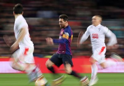 برشلونة يفوز على إيبار 3-0 في الدوري الإسباني