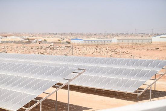معلومات بشأن محطة الطاقة الشمسية في مخيم الأزرق بالأردن
