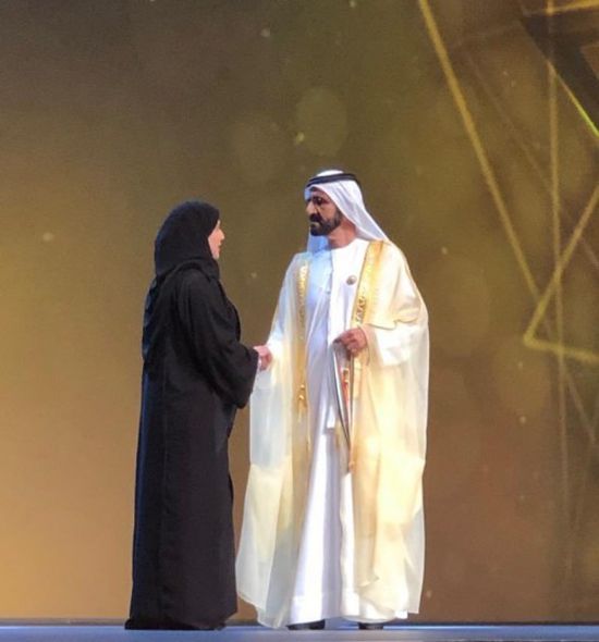 الحمادي يهنئ الفائزين بجائزة دبي للأداء الحكومي المتميز