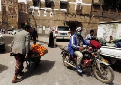 إجراءات حوثية ضد الباعة في صنعاء.. وتجار: دفع الإتاوات أو الاعتقال