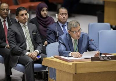 اليمن يعلن موقفه من قرار مجلس الأمن بنشر مراقبين في الحديدة