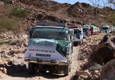 مركز الملك سلمان يوزع 2,567 سلة غذائية في بني ضبيان