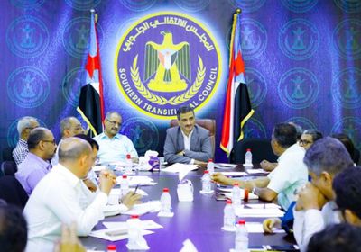 تفاصيل اجتماع الأمانة العامة للمجلس الانتقالي برؤساء الدوائر