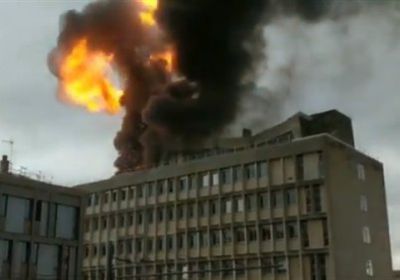 وزير الداخلية الفرنسي: وفاة اثنين من رجال الإطفاء في انفجار ليون